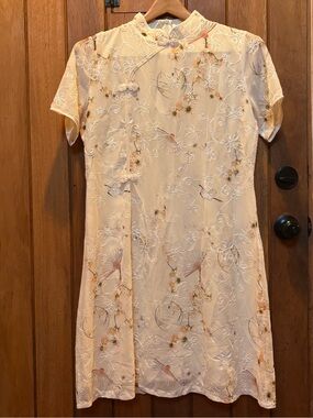 Vintage Elegant Ivory Floral Short-Sleeve Cheongsam Dress